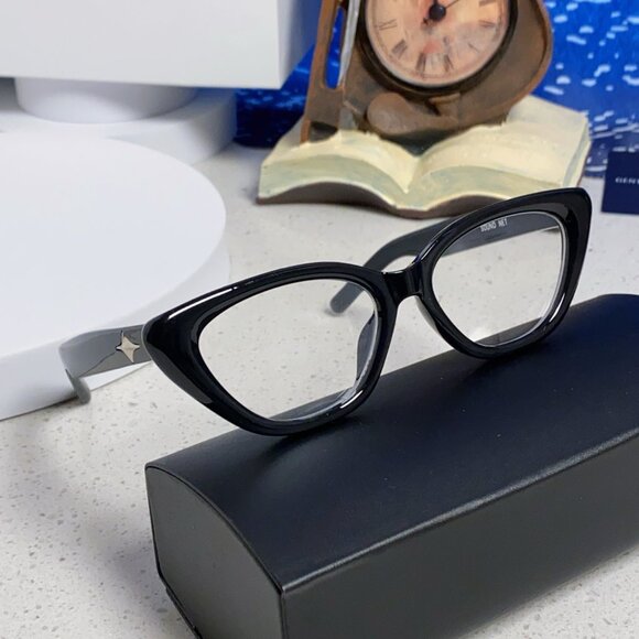Gentle Moster sunglasses main image 9